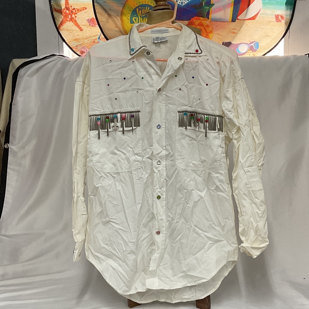 EUC Woman’s Freeform White Long Sleeve button down Shirt with Colorful Accents